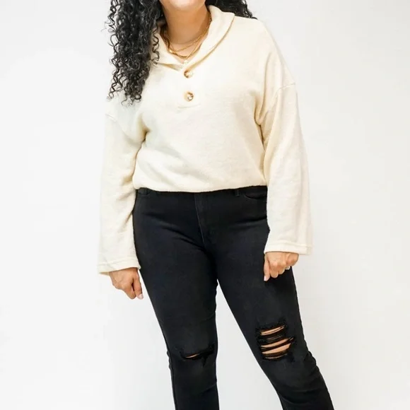 Listicle Ivy Shawl Collar Top Size Medium - Picture 9 of 11